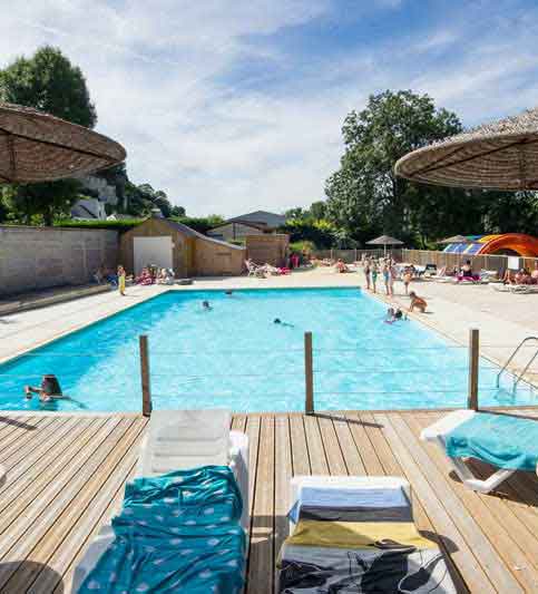Camping avec piscine chauffée à Saumur