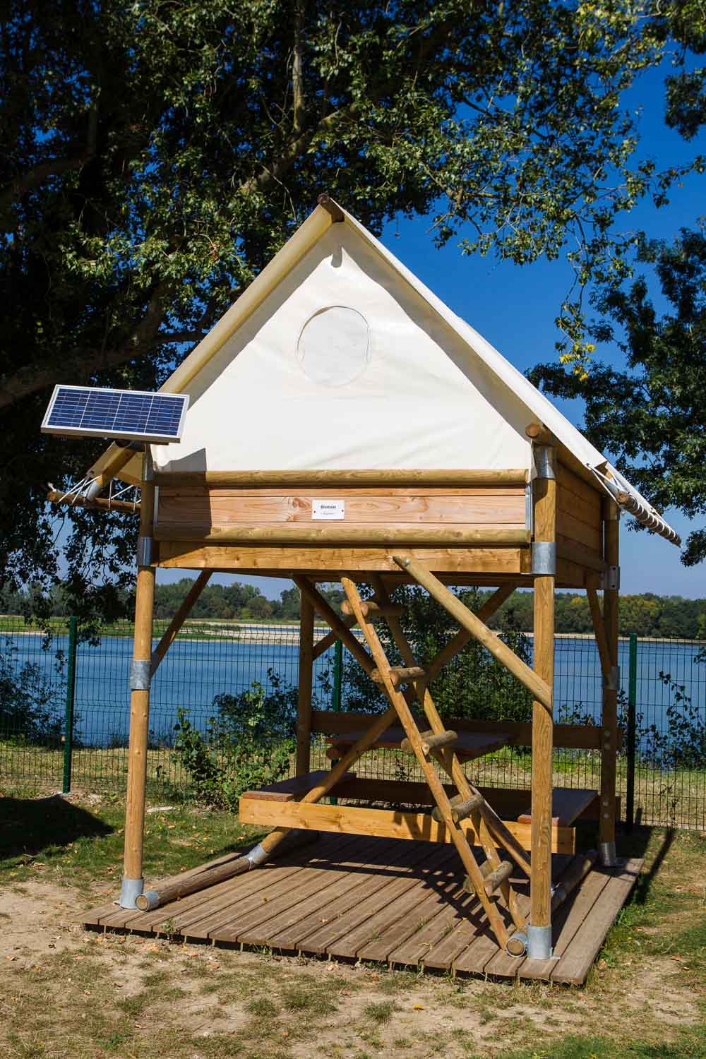 Tente bivouac eb bord de Loire à Saumur