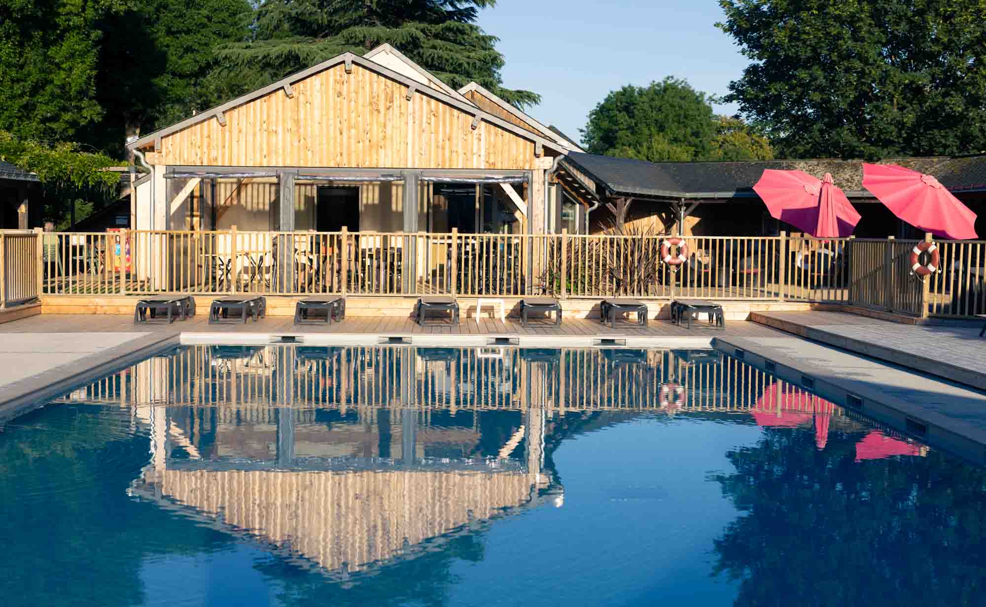 Camping avec piscine chauffée en bord de Loire